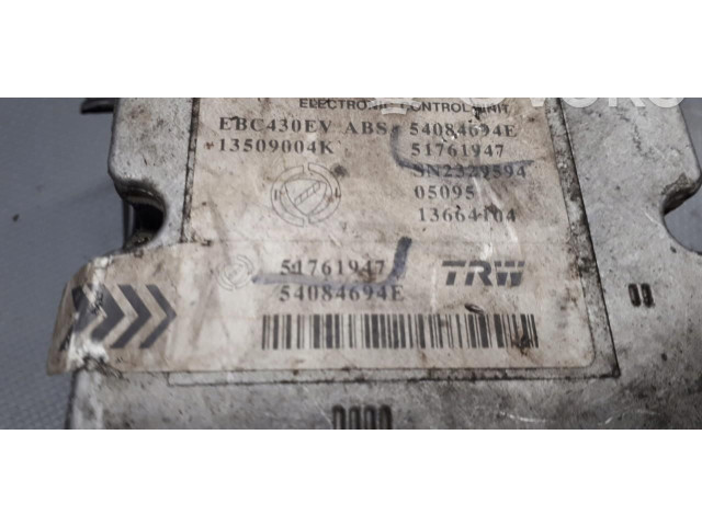 Блок АБС 51761947 Lancia Ypsilon - года