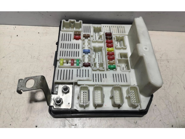 Pojistková skříňka 8201044237B, 8201044237B Renault Kangoo 2010