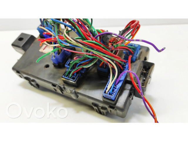 Блок предохранителей    Daihatsu Sirion    