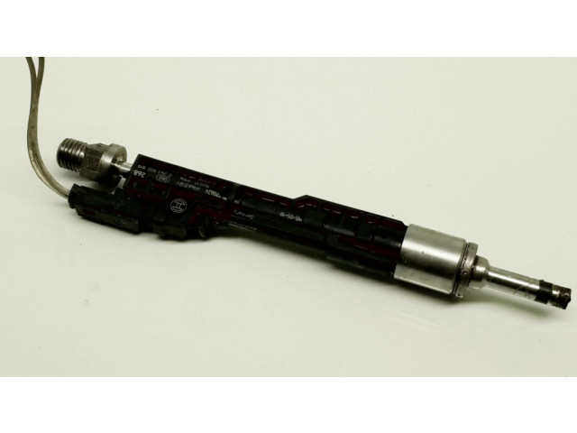 Vstřikovač 7597870, 13647597870 BMW 5 F10 F11 pro benzínový motor 3.0