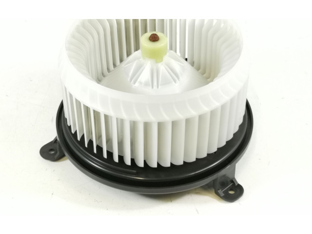 Вентилятор печки 85653529 Chevrolet Camaro