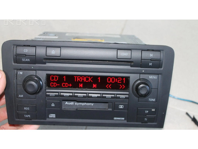 Радио/ проигрыватель CD/DVD / навигация