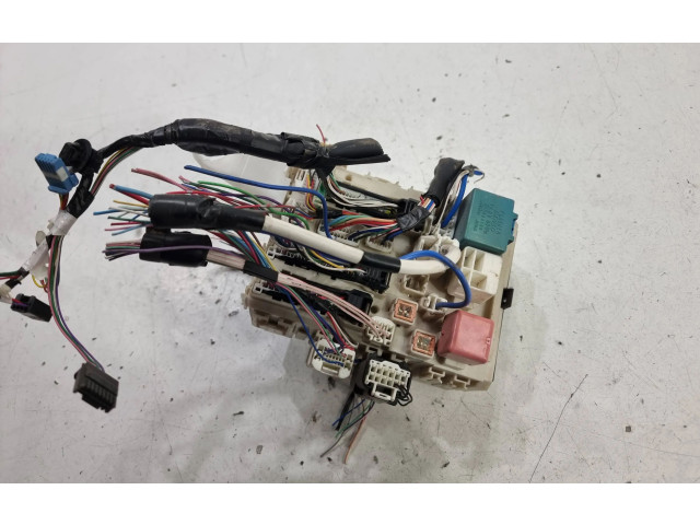 Pojistková skříňka 827300F070C, 15759K03 Toyota Verso 2010