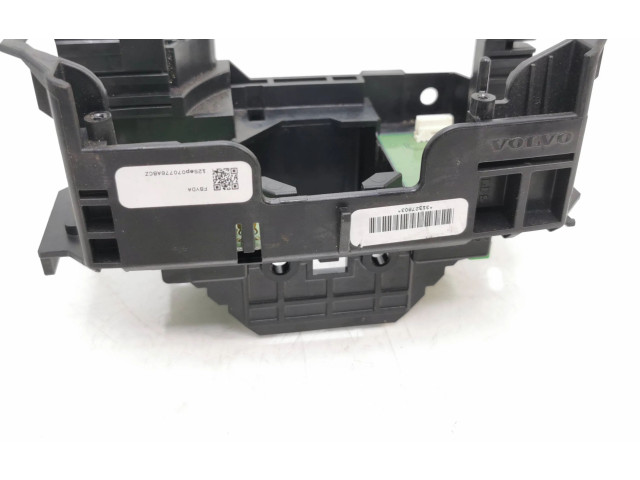 Блок управления 31327903 Volvo V70