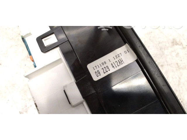 Přístrojová deska Opel Omega B2 2001 09228412AH, 24400698