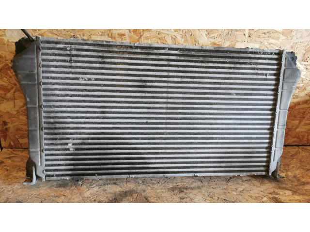Интеркулер  JD1271003521, 0R040   Toyota Avensis T270 2.2