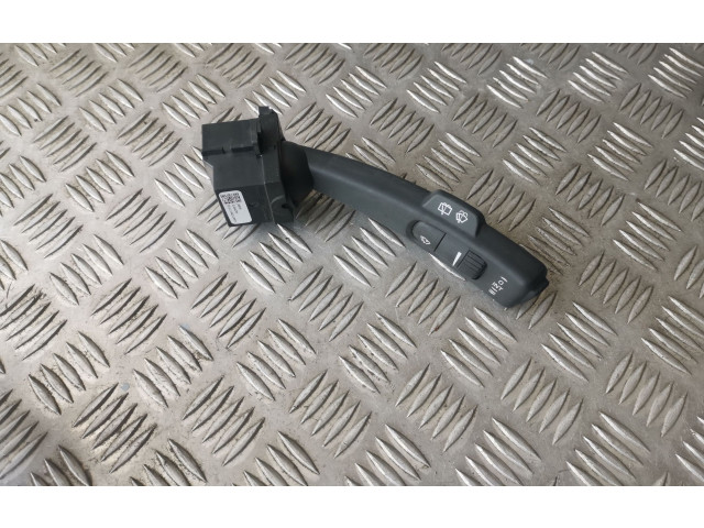 Ручка стеклоочистителей 31264354   Volvo V70