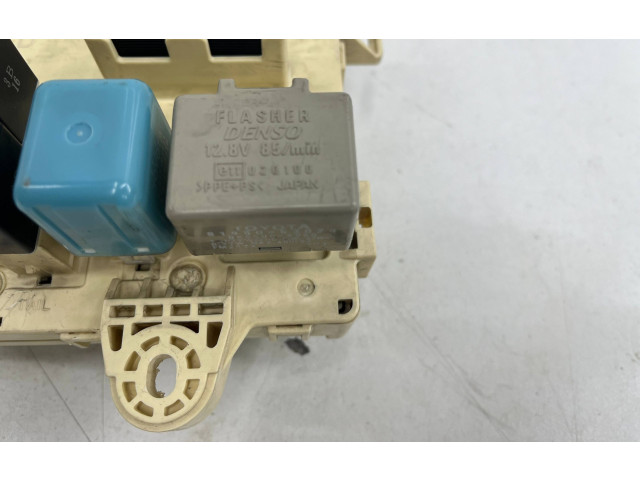 Блок предохранителей 89221-53030 Lexus IS 200-300