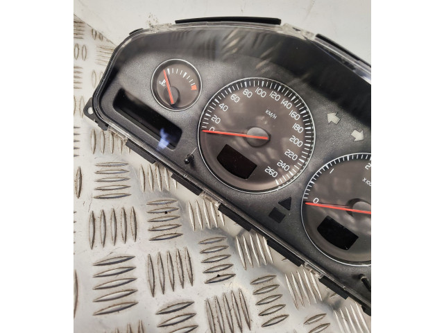 Панель приборов 30682277   Volvo S80       