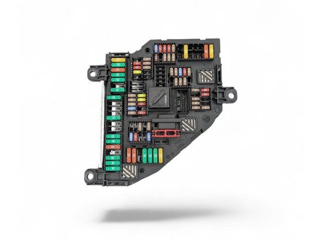 Pojistková skříňka 9264923, 9267980 BMW M5 2016