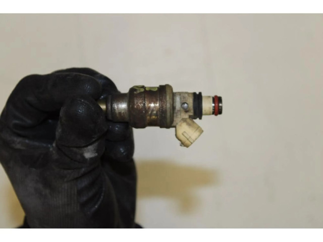 Vstřikovač Suzuki Samurai pro benzínový motor 2.0