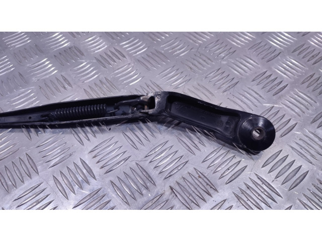 Ножка стеклоочистителей лобового стекла