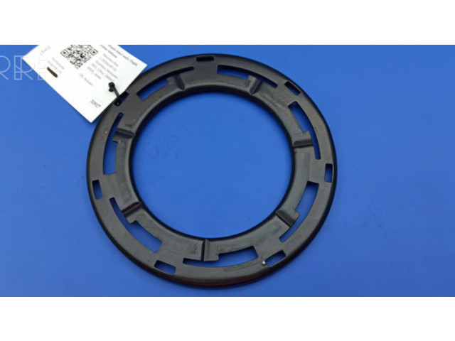 Гайка топливного насоса (топливного бака)