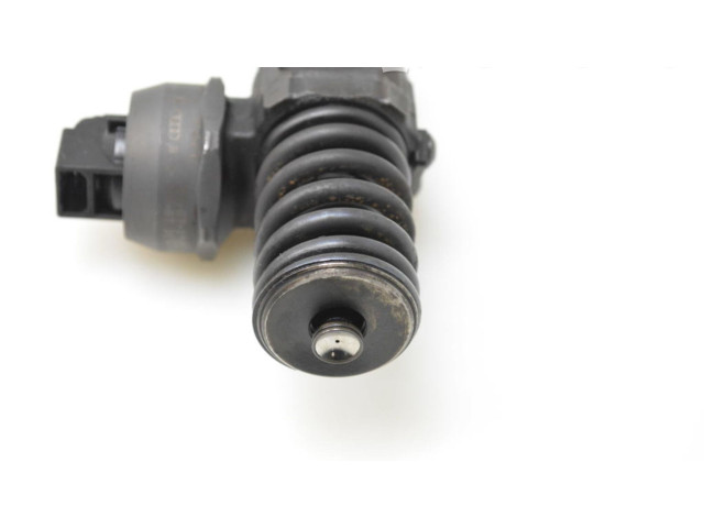 Форсунка 038130073AG Skoda Octavia Mk2 (1Z) BKC,BJB,BXE,BLS