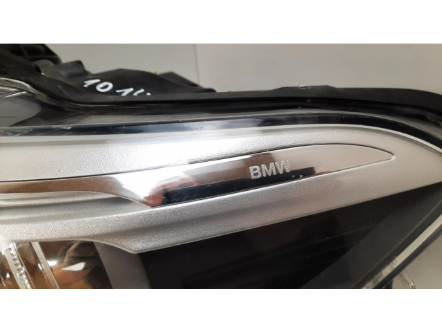 Передняя фара  