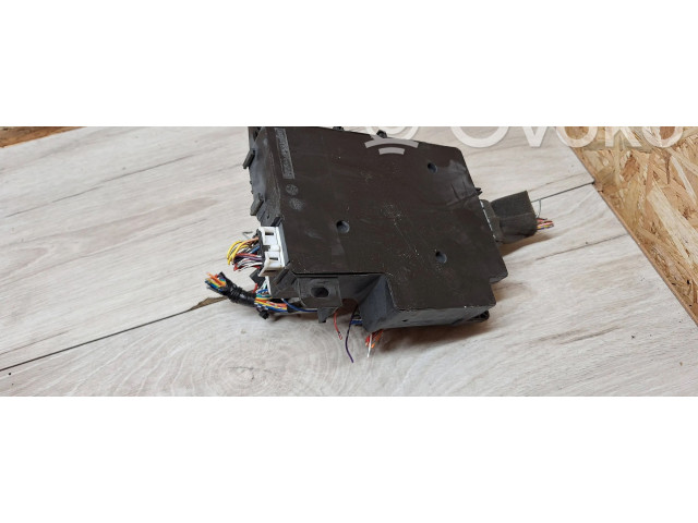 Блок предохранителей 8637A318, L8637001A Mitsubishi Outlander