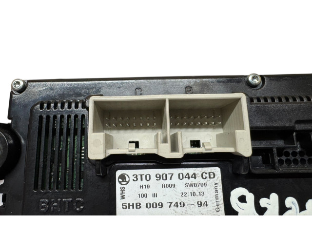 Блок управления климат-контролем 3T0907044CD, 044CD   Skoda Octavia Mk3 (5E)