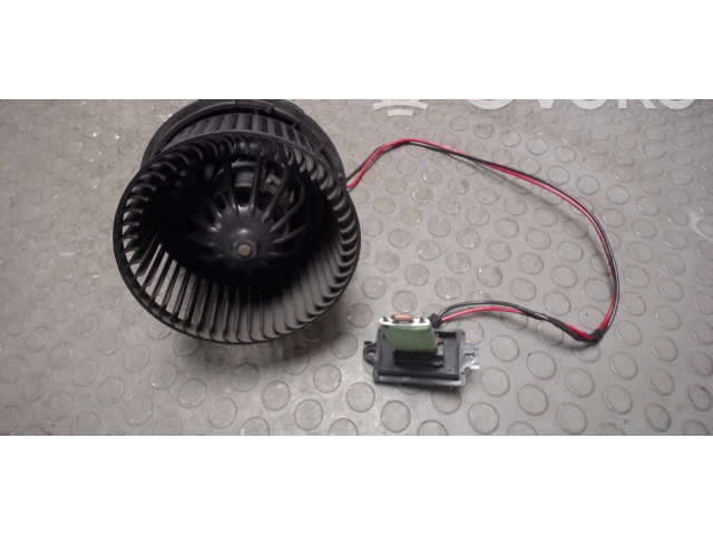 Вентилятор радиатора     7701067982    Renault Twingo II 