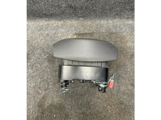 Подушка безопасности водителя 84000092, 13393369 Chevrolet Camaro