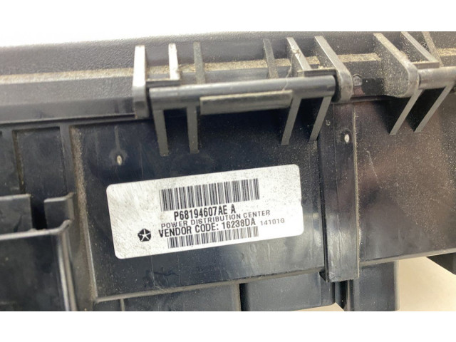 Блок предохранителей  68194607AE, 68194607AE   Jeep Grand Cherokee    