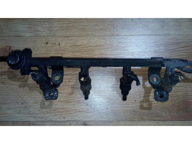 Vstřikovací lišta inp484 Mazda Protege pro benzínový motor 1.5