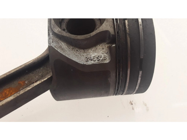 Píst 24655B   Ford Mondeo Mk III  pro naftový motor 2.0  