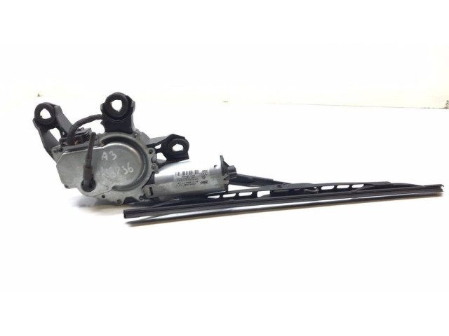 Двигатель стеклоочистителя заднего стекла