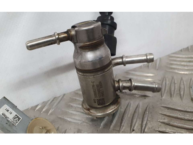 Форсунка 16147452591, 5589211001 BMW 2 F45