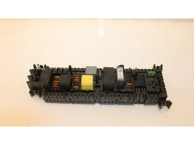 Блок предохранителей A2469066600, A2469066600 Mercedes-Benz A W176
