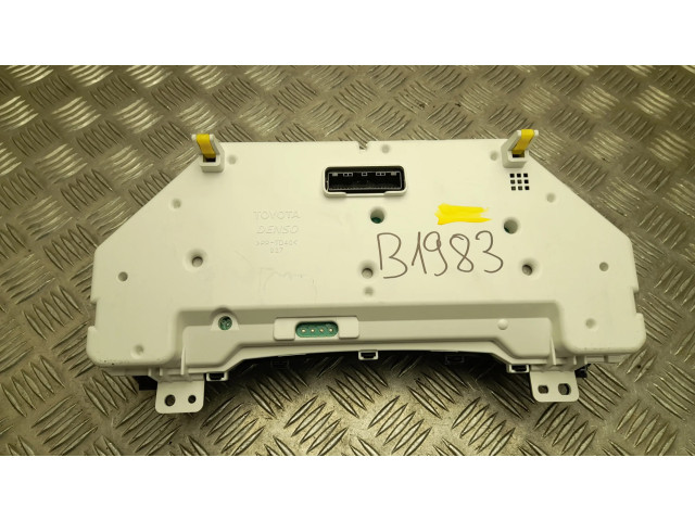 Панель приборов 8380076210 Lexus CT 200H