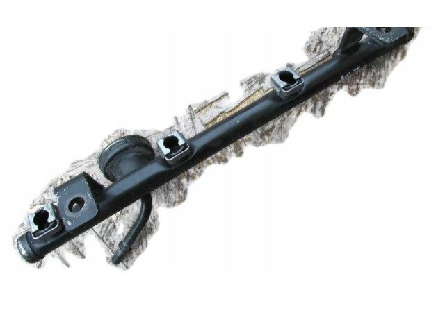 Топливная рампа    Jeep Cherokee III KJ  