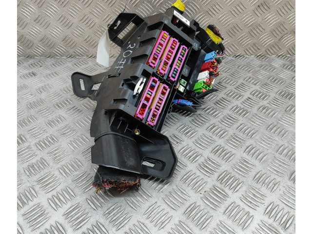 Pojistková skříňka 4M0971845B Audi Q7 4M 2017