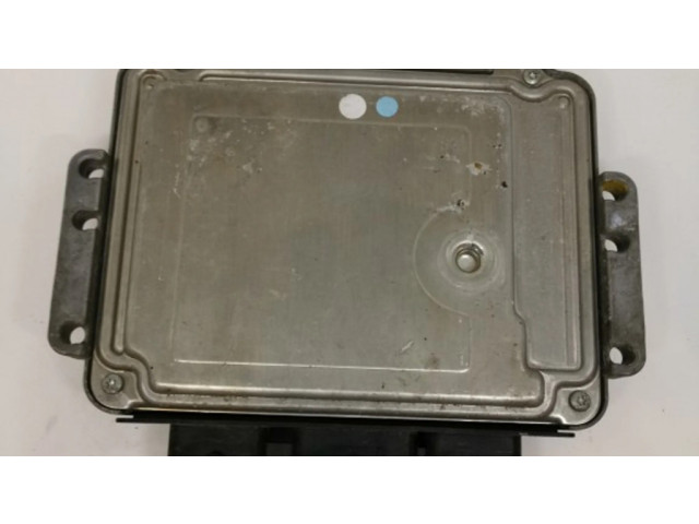 Блок управления двигателя 0281011861, 9657061180   Citroen C3