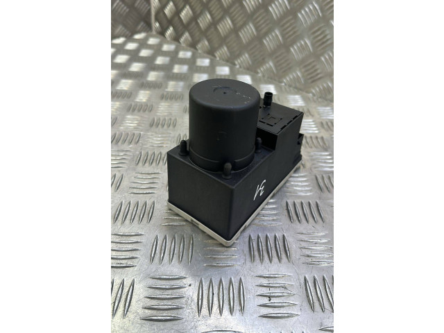 Руль Audi A8 S8 D3 4E 2002 - 2009 года 8L0862257P