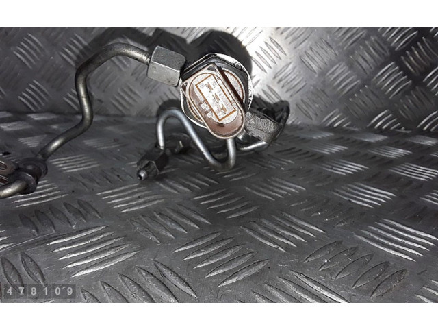 Vstřikovací lišta 03L130089P Audi A3 S3 8P