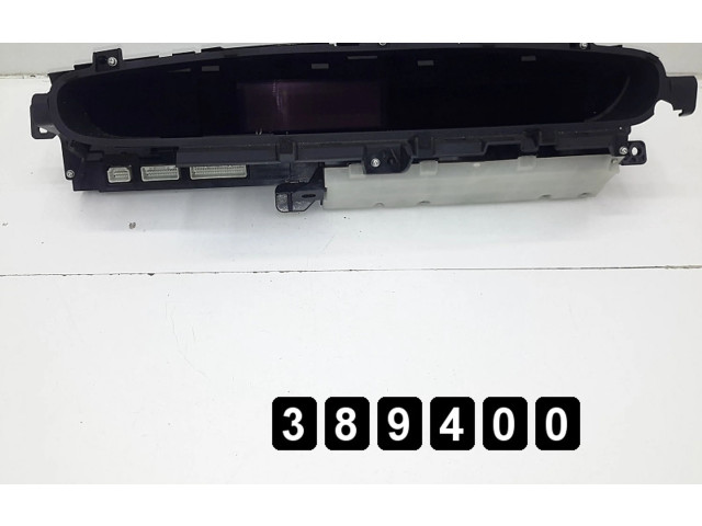 Přístrojová deska Toyota Prius (XW30) 2011