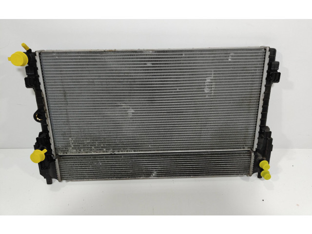 Интеркулер  6R0145805H   Audi A1 