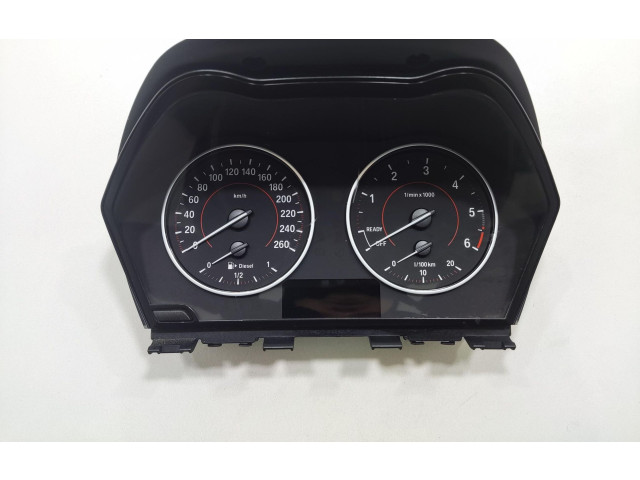 Přístrojová deska BMW 1 F20 F21 2015 9295445