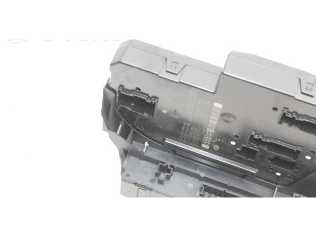 Pojistková skříňka A2049060105 Mercedes-Benz C W204 2012