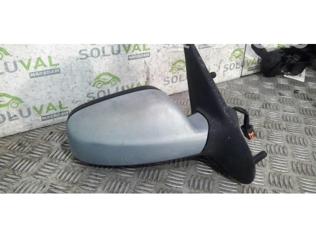 Зеркало (управляемое электричеством)