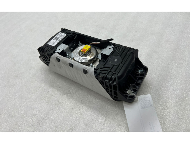Подушка безопасности пассажира 81A880204D, 34208061H   Audi Q2 -