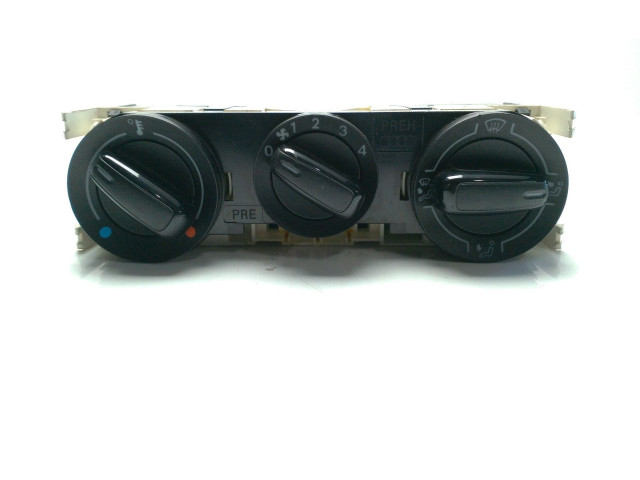 Модуль блока управления кондиционером 8X0820045 Audi A1