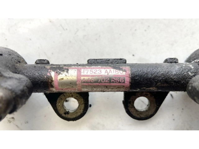 Vstřikovací lišta 17523aa180 Subaru Legacy pro benzínový motor 2.2