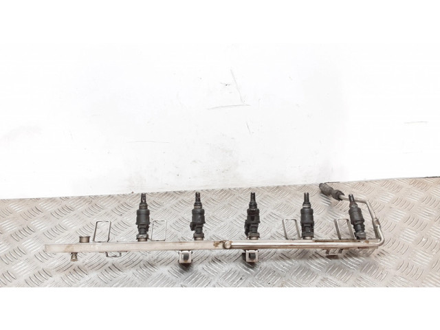 Vstřikovač 143894902, 1427240   BMW 5 E39  pro benzínový motor 2.2 M54B22 