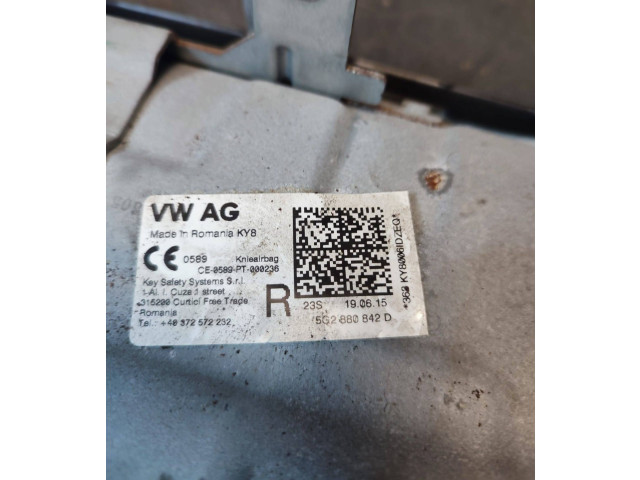 Подушка безопасности для колен 5G2880842D Skoda Octavia Mk3 (5E)