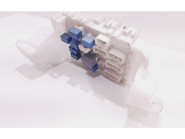 Pojistková skříňka P6120960 Suzuki Swift II 2011