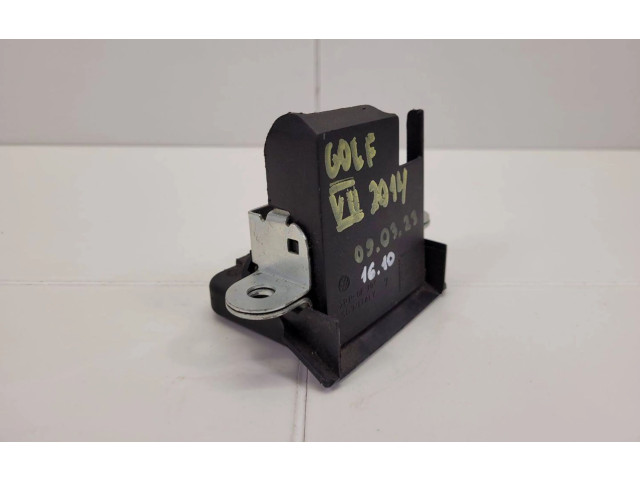 Замок багажника 5G6827505    Volkswagen Golf VII 2013 - 2019 года