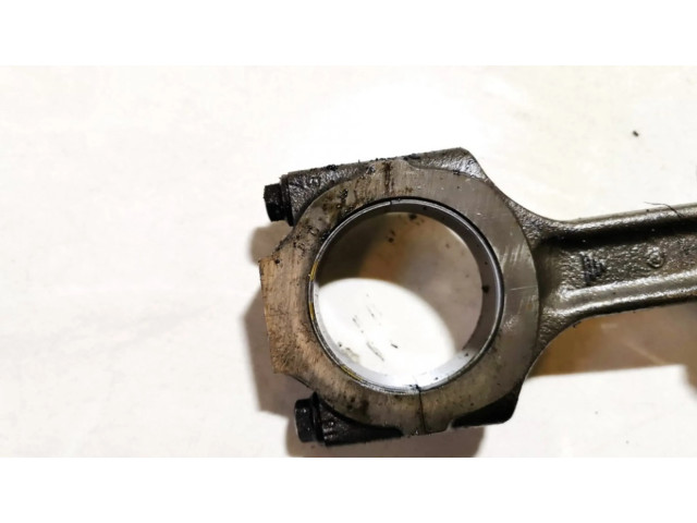 Поршень с шатуном Lancia Lybra для дизельного двигателя 2.4