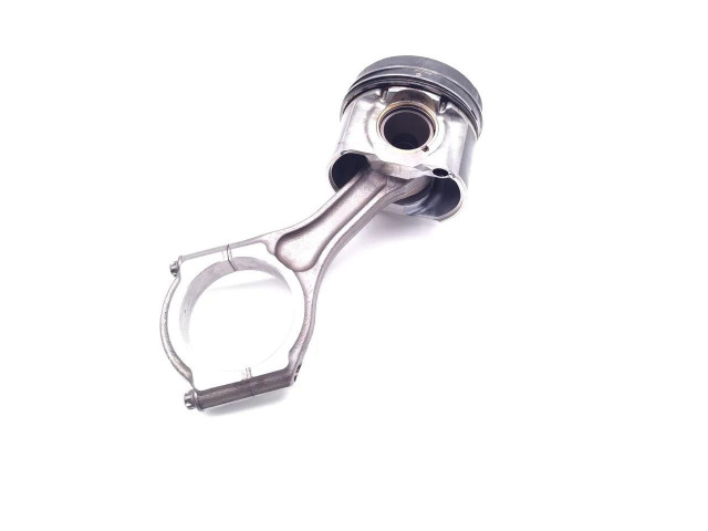 Píst EE20Z   Subaru Legacy    EE20Z 