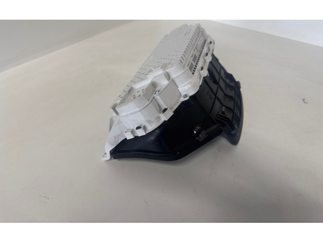 Панель приборов 31453148 Volvo V70